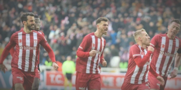 Sivasspor UEFA Konferans Ligi’nde Fiorentina deplasmanında