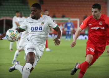 Alanyaspor, Ömer Erdoğan dönemine galibiyetle başladı