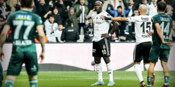 Beşiktaş evinde Giresunspor’u 3 golle geçti