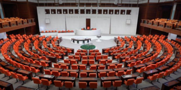 Milletvekili adaylarının tam listeleri açıklandı