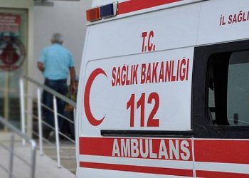 Araba ile Motosiklet Çarpıştı: 3 Kişi Öldü