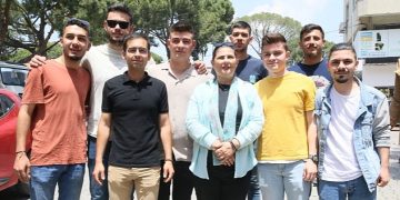 Aydın Büyükşehir Belediye Lideri Hasret Çerçioğlu Kuyucak Pazarı’nı Ziyaret Etti
