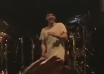 Duman konserinde Sinan Oğan göndermesi