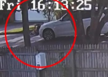 Eşini sevgilisi ile öpüşürken görünce… Akıllara ziyan…