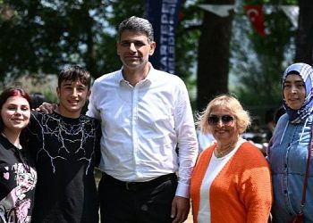 Lider Kocaman’Ddan 12.Sınıflara Mangal Molası