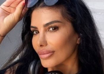 Müzikçi Hatice’nin seçim kombini dikkat çekti