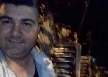 Müzisyene maganda kurşunu