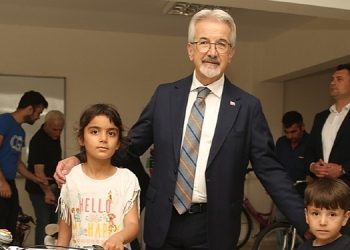 Onarılan bisikletler depremzede çocukları keyifli etti