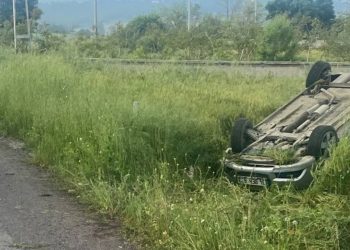 Samsun’da araba devrildi: Sandık konseyi lideri ve sandık konseyi vazifelisi yaralı