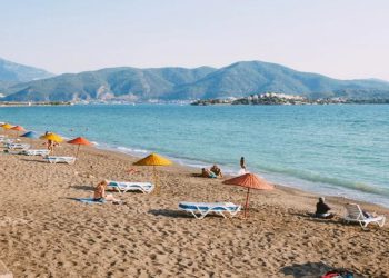 Seçim Nedeniyle Kıyılar Yabancı Turistlere Kaldı