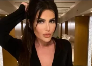 ‘Sonuçta erkeksin’ yorumu gündem olmuştu! Selin Ciğerci’den üstsüz poz geldi: Görenler şoke oldu…