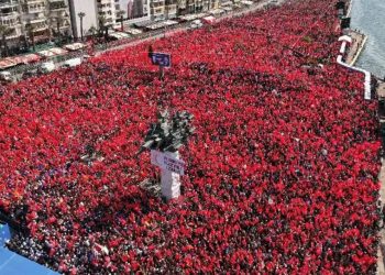 Yandaş Yenişafak Yayın Yasağını Delip Seçmene Hakaret Etti