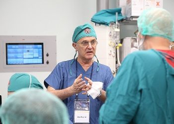 7. Canlı Cerrahi Sempozyumu’nda 120 tabip, canlı yayında 70 ameliyat yaptı