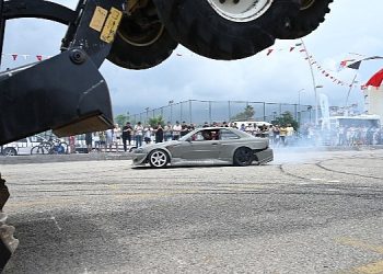 8. Kemer Araba Şenliği