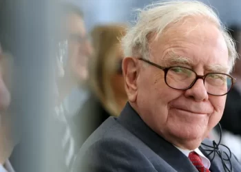 Buffett Japonya’ya yatırımlarını arttırdı