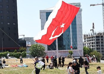 Bağcılar Belediyesi, Uçurtma Şenliği düzenledi