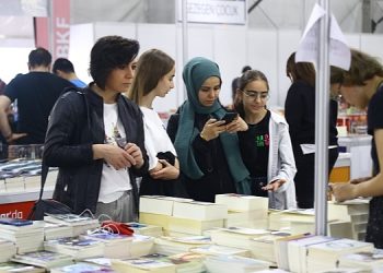 Bağcılar Kitap Fuarı’nda depremzedeler için “Bi bana Bi Malatya’ya Kitap” kampanyası