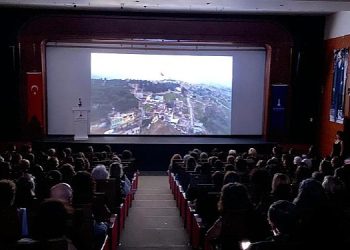 Bayan Direktörler birinci sinemaları ile beyaz perdede