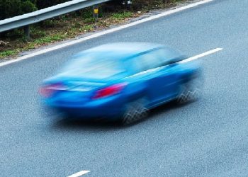 Bayram seyahatinde otoyol hipnozuna girmeyin!