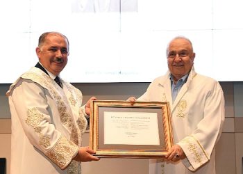 Bedrettin Dalan’a İTÜ’den Fahri Doktora Unvanı