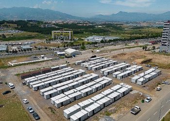 BESTSELLER Sarsıntı Bölgesine Dayanağını Sürdürüyor