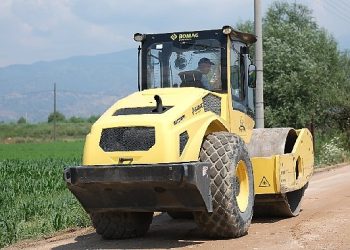 Büyükşehir çalışıyor Aydın’ın yolları yenileniyor