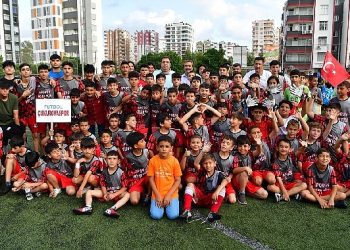 Çukurova’da yaz spor okulları açıldı