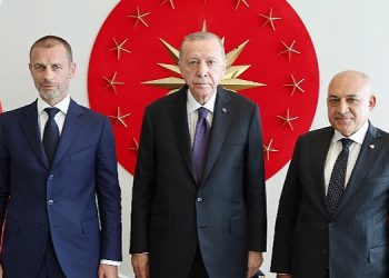 Cumhurbaşkanı Erdoğan, FIFA Lideri Infantino ve UEFA Lideri Ceferin’i Kabul Etti