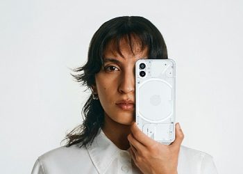 Dikkat cazibeli dizaynıyla fark yaratan Nothing Phone (1) Türkiye’ye Geliyor