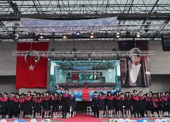 Egeli 362 genç doktor sıhhat ordusuna uğurlandı