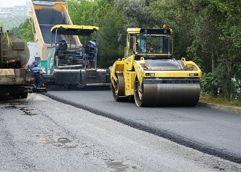 Gemlik Belediyesin’nden Küçük endüstriye yol takviyesi