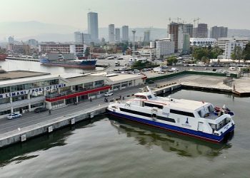 İZDENİZ’in birinci seferinde doluluk oranı yüzde 90’a ulaştı İzmir-Midilli çizgisinde dönem açıldı