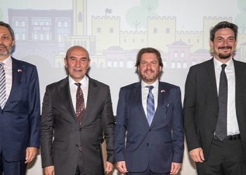 İzmir’in tarihi bölgesine 1 milyar dolarlık yatırım gayesi için dev adım