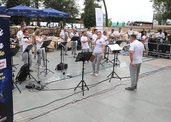 Kentin kalbinde müzik keyfi