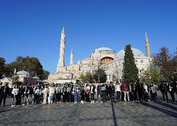 Lider Altay: “Gençlerimiz İki Başşehir Ortasında Gönül Köprüsü Kurdu”