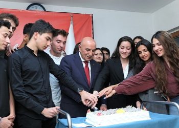 Lider Altınok YKS Öğrencileriyle Pasta Kesti