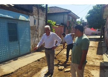 Lider Eriş, yıpranan yollar için alanda