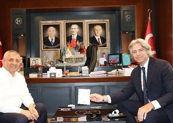 Milliyetçi Hareket Partisi Vilayet Lideri Şahin’den İzmir Kızılay’a Kurban bağışı