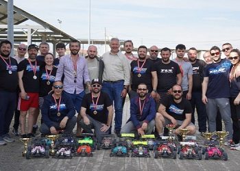 Model araç yarışları nefes kesti!