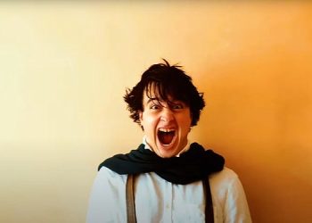 Orhan Pabuçcu’dan Gizemli ve Sıra Dışı Bir Sinema Tecrübesi: “Gerçek Kişi”