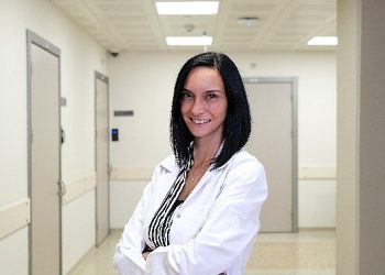 Oyun, ebeveyn ve çocuk ortasında bağ oluşturan bir köprü misyonu görür