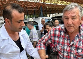 Seferihisar Belediyesi’nden çiftçiye tavuk takviyesi