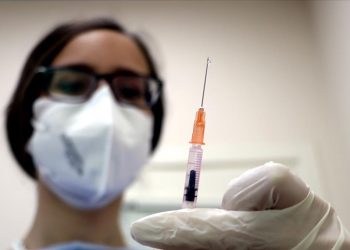 Üçüncü doz koronavirüs aşısı ne kadar gerekli?