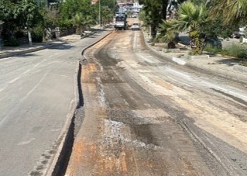 Urla’da Erdoğan Ker Caddesine neşter vuruldu