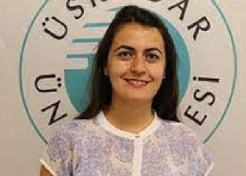 Yalnızca eğitim almış şahıslar boğulana yardım etmeli! Havuzda da olsa çocuklar suda yalnız bırakılmamalı!