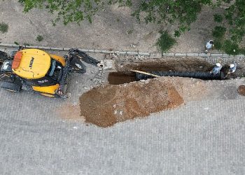 15 Temmuz Mahallesi Muhsin Yazıcıoğlu Bulvarı’nda yağmur suyu sınırı için çalışmalar başladı