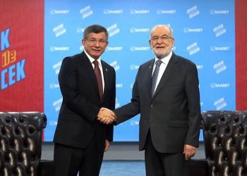 İki parti Meclis’te yeni grup kurmakta anlaştı