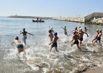 Aquatlon yarışlarında 64 atletin 45’i Yenişehir Belediyesi ismine yarıştı