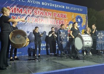 Aydın Büyükşehir Belediyesi’nden Mimar Sinan Parkı’nda müzik resitali