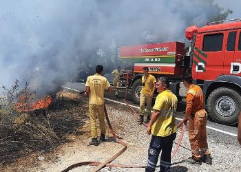 Belediye işçileri büyük bir felaketin önüne geçti 